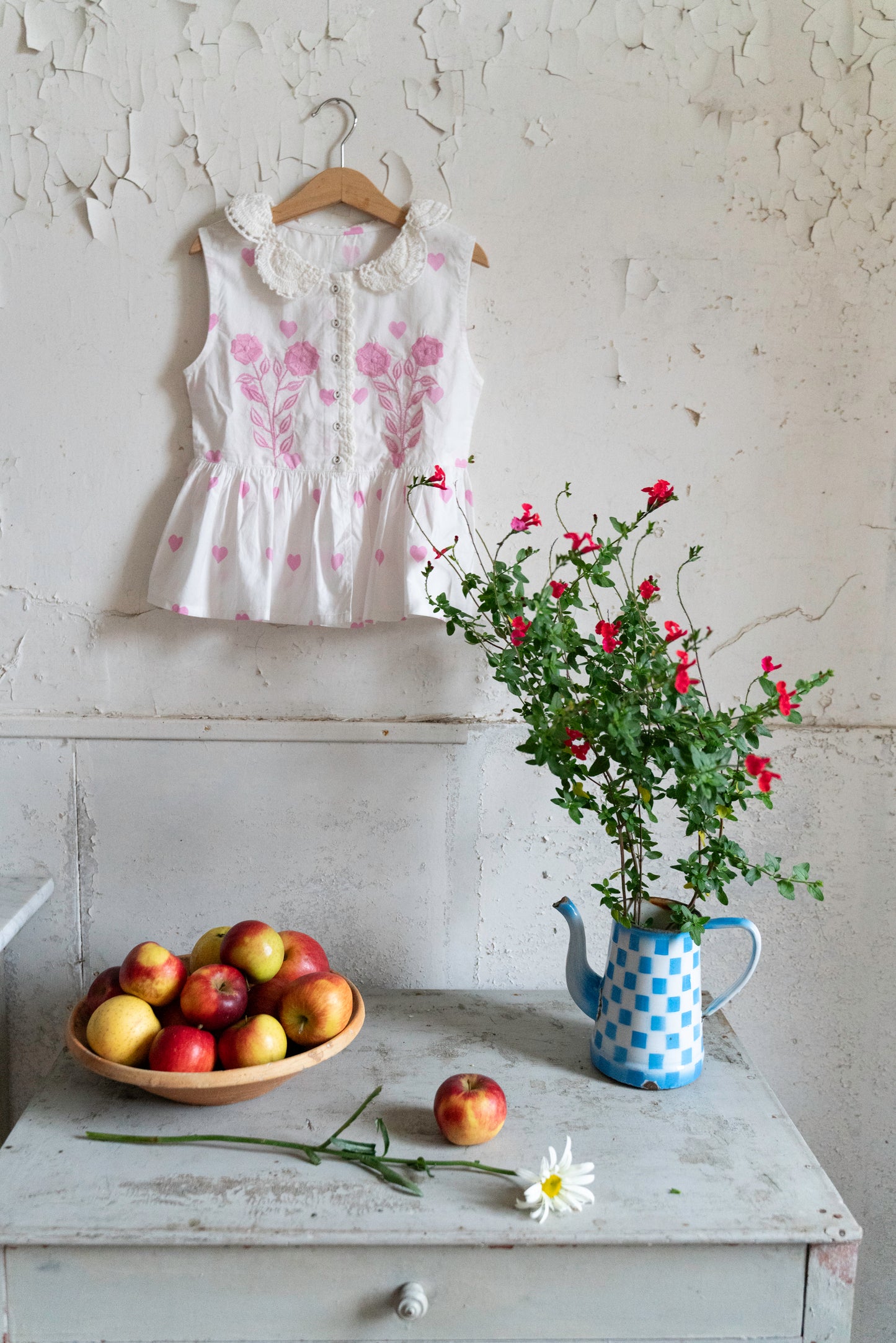 Top Daisy pink hearts